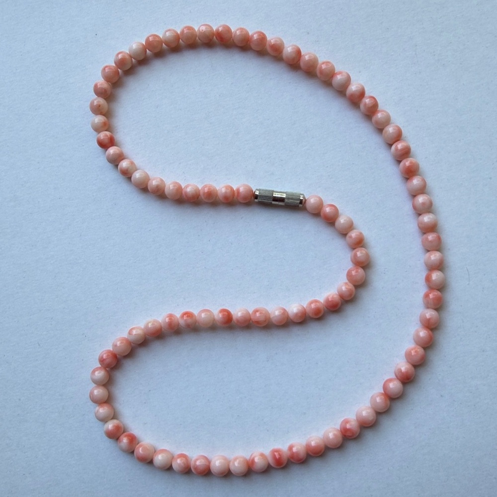 Elegant Pink Angel skin coral Beads Necklace 17in - Picture 5 of 9